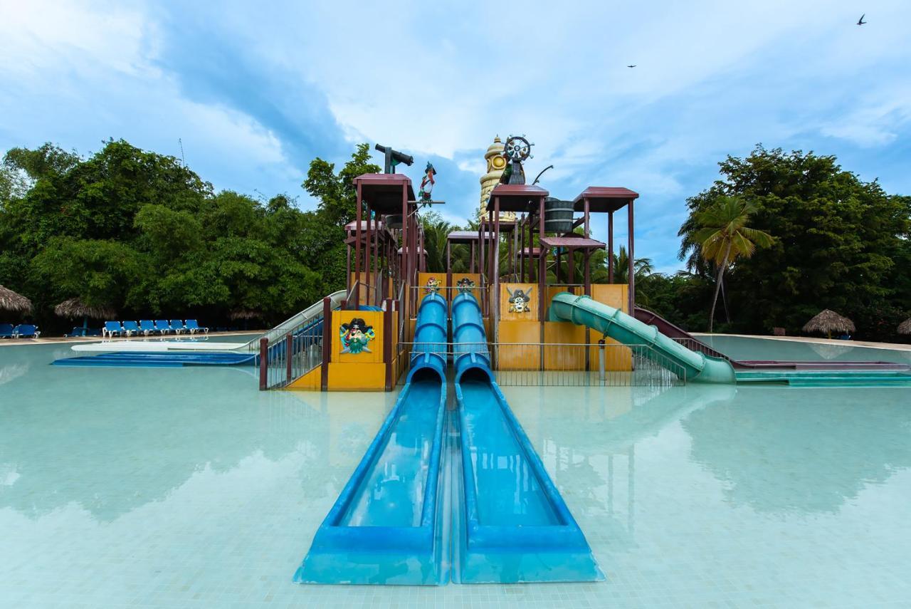 Grand Sirenis Punta Cana Resort & Aquagames Exterior photo